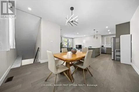 25 Pennard Way Ottawa ON K1T 4C1