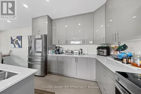 25 Pennard Way Ottawa ON K1T 4C1