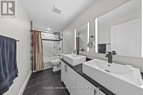 25 Pennard Way Ottawa ON K1T 4C1