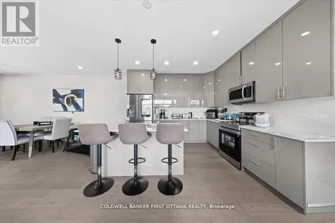 25 Pennard Way Ottawa ON K1T 4C1