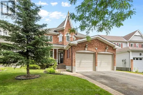 178 Hemlo Crescent Ottawa ON K2T 1E5