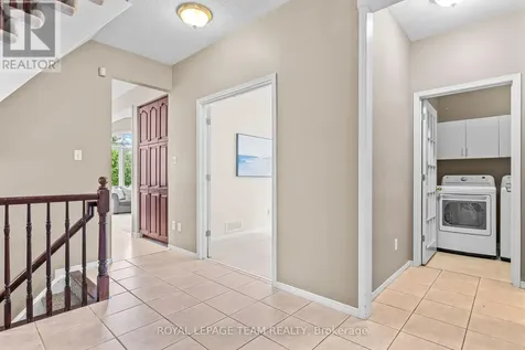 178 Hemlo Crescent Ottawa ON K2T 1E5