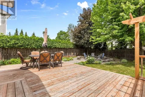 178 Hemlo Crescent Ottawa ON K2T 1E5