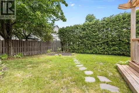 178 Hemlo Crescent Ottawa ON K2T 1E5