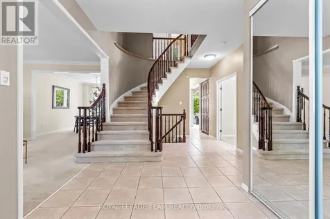 178 Hemlo Crescent Ottawa ON K2T 1E5