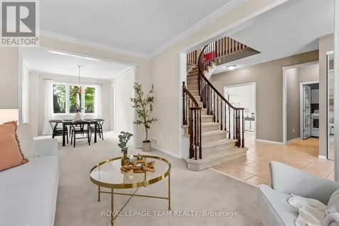 178 Hemlo Crescent Ottawa ON K2T 1E5
