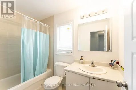 24 Dewberry Drive Kitchener ON N2B 0A9