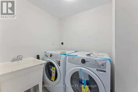 11437 Leslie Street Richmond Hill ON L4S 0N7