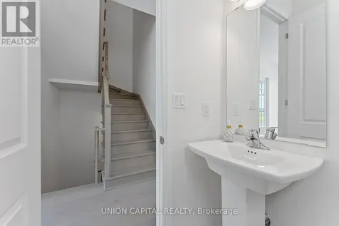 11437 Leslie Street Richmond Hill ON L4S 0N7
