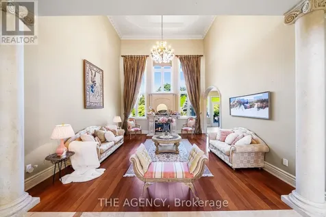 16 Dew Drop Court Vaughan ON L6A 1E9