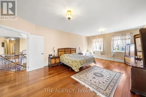 16 Dew Drop Court Vaughan ON L6A 1E9