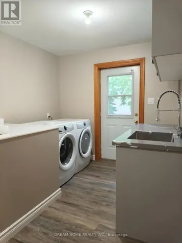 19811 Woodbine Avenue East Gwillimbury ON L0G 1R0
