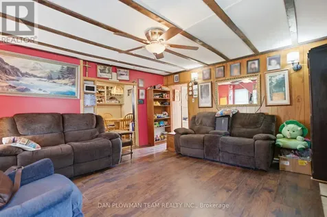 78 East Beach Road Clarington (bowmanville) ON L1C 6A5