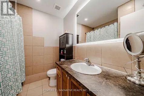 35 The Bridle Path Clarington (bowmanville) ON L1C 3W1