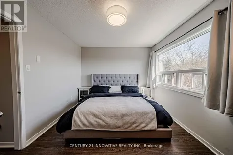 35 The Bridle Path Clarington (bowmanville) ON L1C 3W1