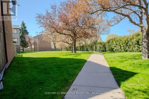 35 The Bridle Path Clarington (bowmanville) ON L1C 3W1
