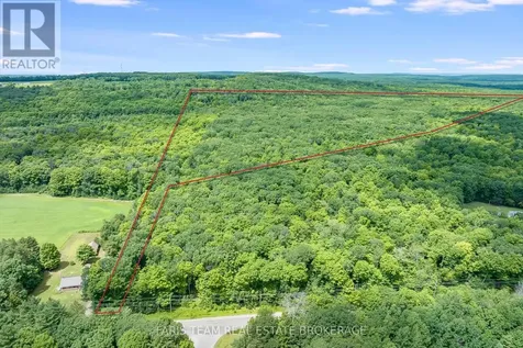 418 Concession 13 Road East Tiny ON L9M 2H7