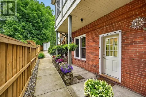 98 Pine Street Brockville ON K6V 1G9