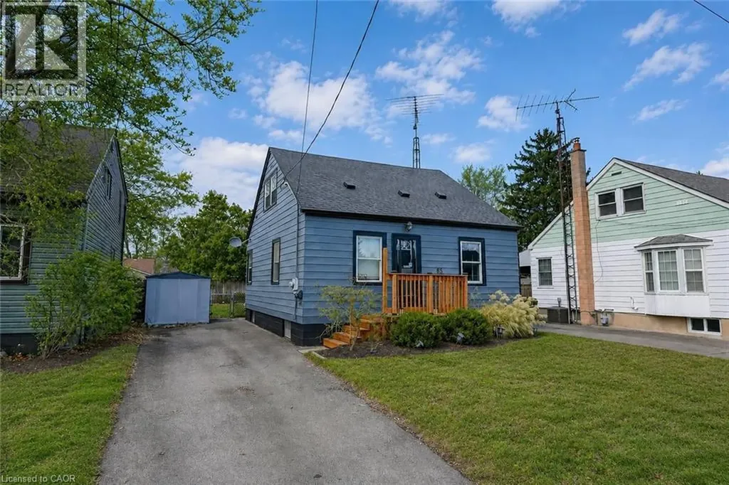 85 Grass Avenue St. Catharines ON L2R 1T2