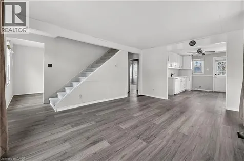 85 Grass Avenue St. Catharines ON L2R 1T2