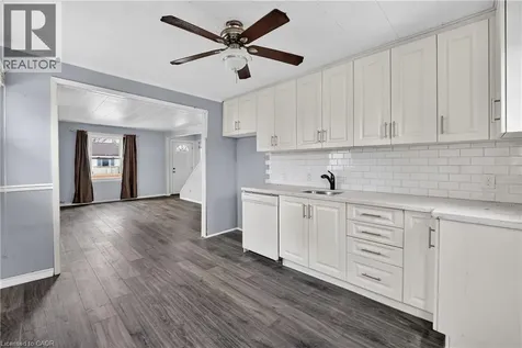 85 Grass Avenue St. Catharines ON L2R 1T2