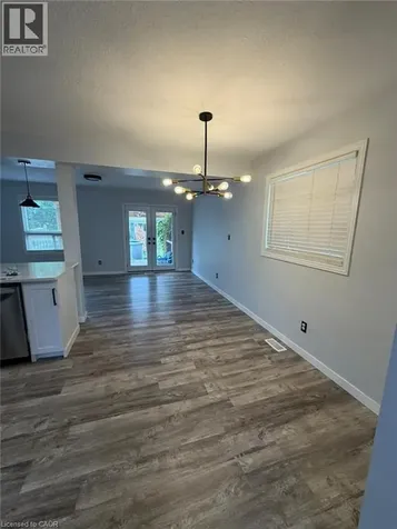 34 Mountain Laurel Crescent Kitchener ON N2E 3W9