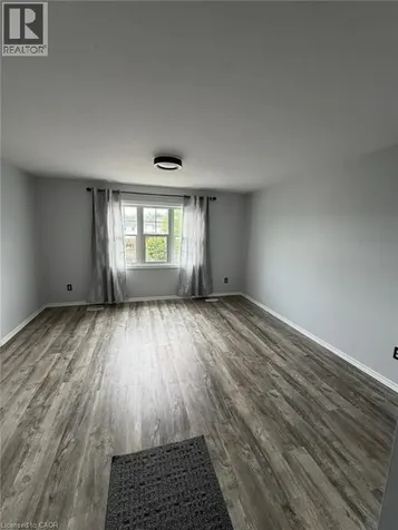 34 Mountain Laurel Crescent Kitchener ON N2E 3W9