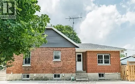 41 Alexandra Southwest Chatham ON N7M 1X9