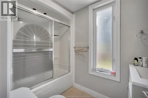1396 Lillian Avenue Windsor ON N8X 4A5