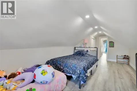 1396 Lillian Avenue Windsor ON N8X 4A5