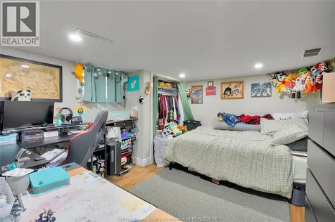 1396 Lillian Avenue Windsor ON N8X 4A5