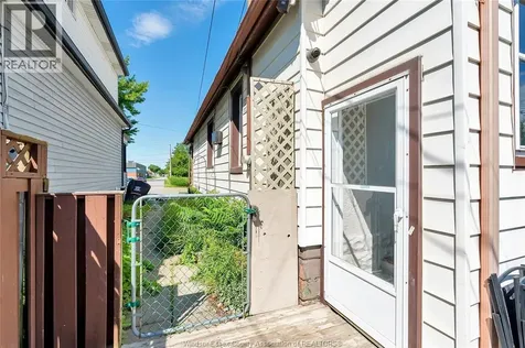 1396 Lillian Avenue Windsor ON N8X 4A5