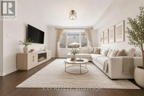 28 Hackney Private Ottawa ON K2V 0K8