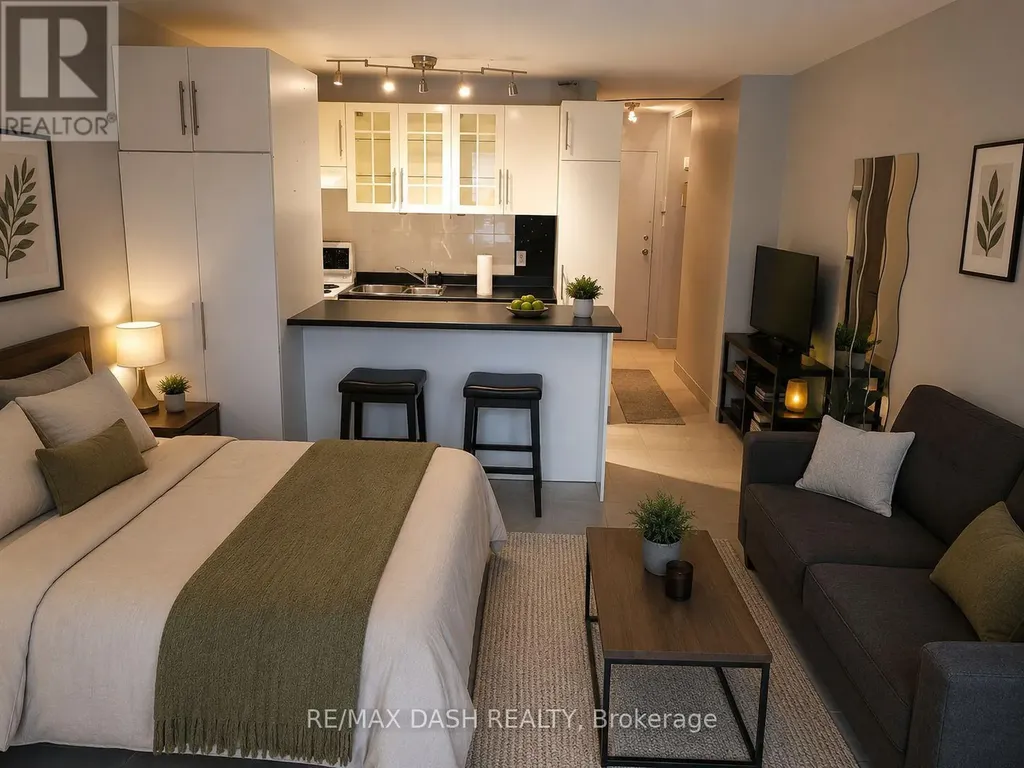 123 Woodbine Avenue Toronto (the Beaches) ON M4L 3V8