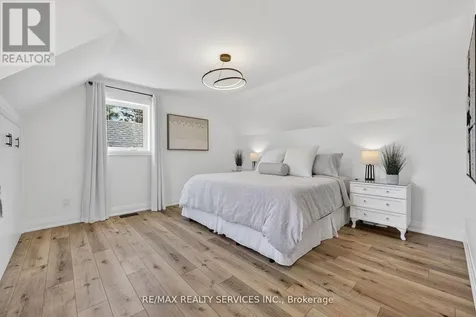 12 Glenn Court Caledon ON L7K 0P2