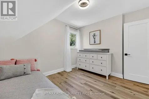 12 Glenn Court Caledon ON L7K 0P2