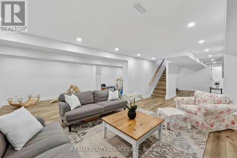 12 Glenn Court Caledon ON L7K 0P2