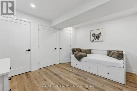 12 Glenn Court Caledon ON L7K 0P2