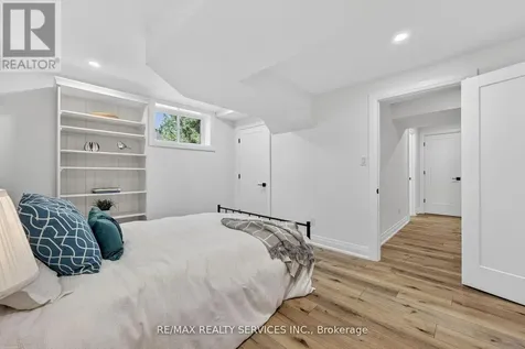 12 Glenn Court Caledon ON L7K 0P2