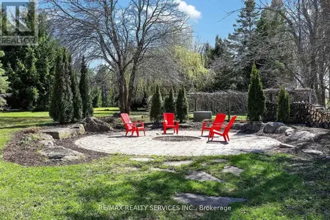 12 Glenn Court Caledon ON L7K 0P2