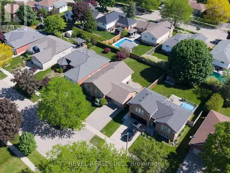 23 Trillium Way Brantford ON N3R 7T7