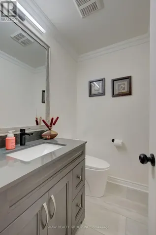 23 Stoneman Court Cambridge ON N1P 1C9
