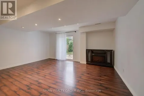 23 Stoneman Court Cambridge ON N1P 1C9