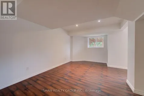 23 Stoneman Court Cambridge ON N1P 1C9