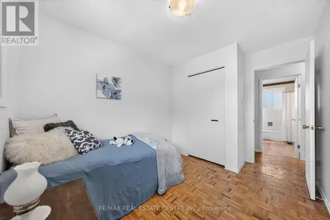 120 Arrowhead Crescent Kitchener ON N2P 1B9