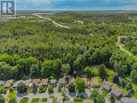 120 Arrowhead Crescent Kitchener ON N2P 1B9