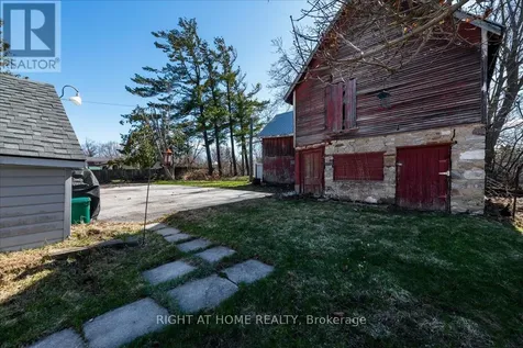 467 High Street Orillia ON L3V 4X8