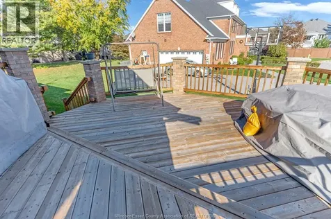 2780 Bridgeway Boulevard Lasalle ON N9H 2L3