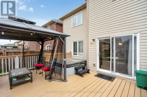44 English Lane Brantford ON N3T 0H1