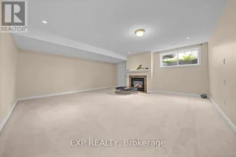 222 Badgeley Avenue Ottawa ON K2T 0A4